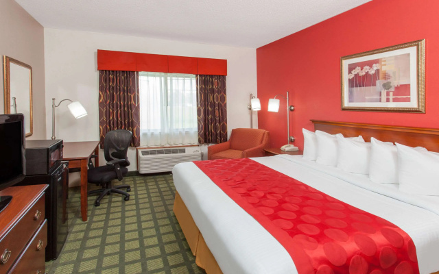 Baymont by Wyndham Decatur IL North