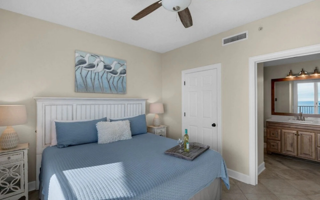 Twin Palms 1001