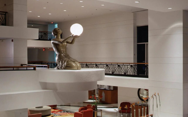Pullman Miami Airport
