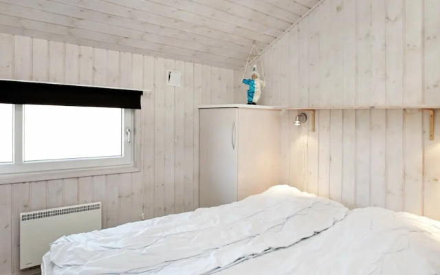 Cozy Holiday Home in Henne Jutland With Indoor Whirlpool