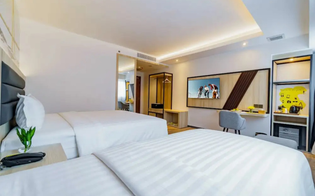 Yello Hotel Harbour Bay Batam