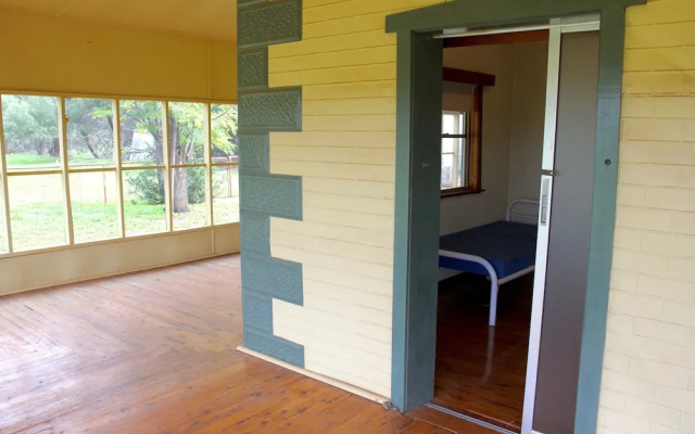 Gundabooka Cottages