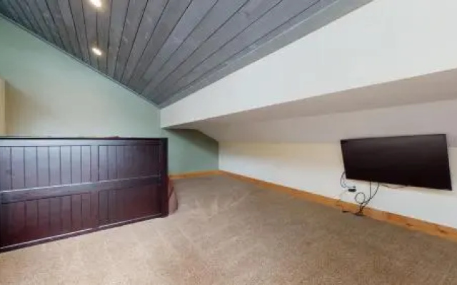 Mammoth Sierra Townhomes #11