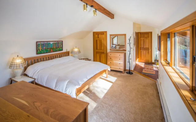 Lakewood Lodge