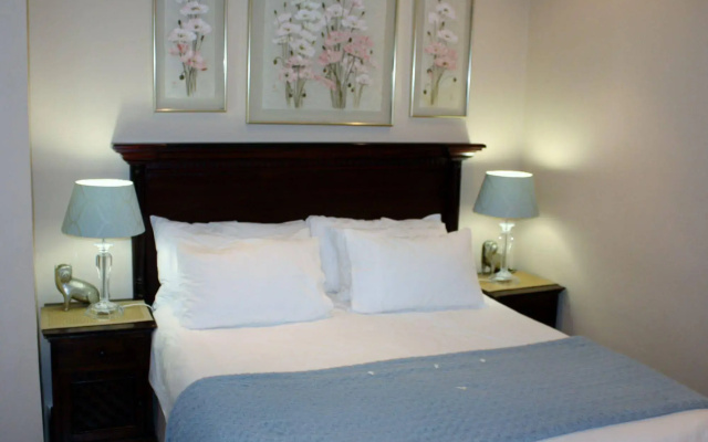 Somerset Lodge Montagau