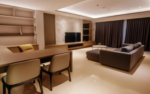 Rogers Hotel Manado