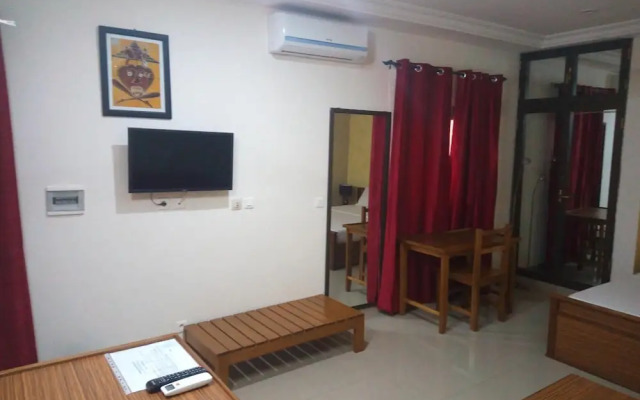 Sarada Lodge Hotel