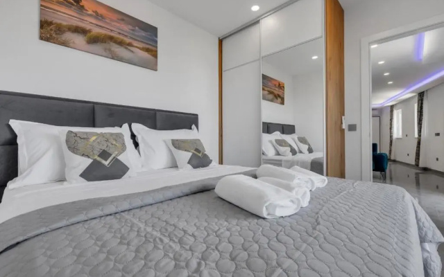 Luxury Apartment Klara