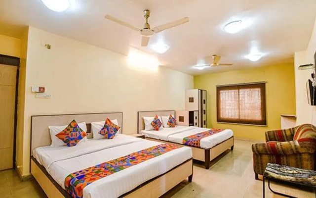 Fabhotel Kamala Inn