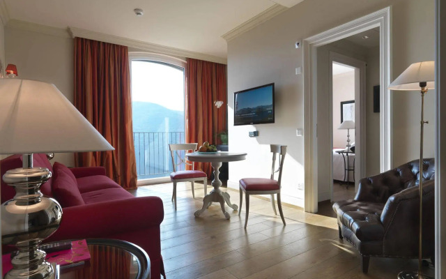 Resort Collina d'Oro, Starhotels Collezione