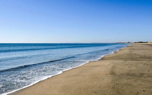 23m comfort with BALCON near the BEACH