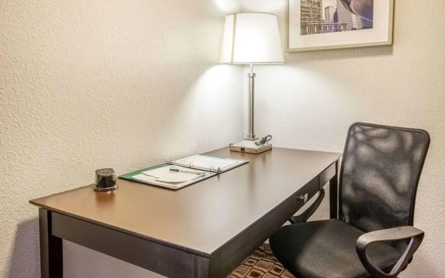 Coratel Suites