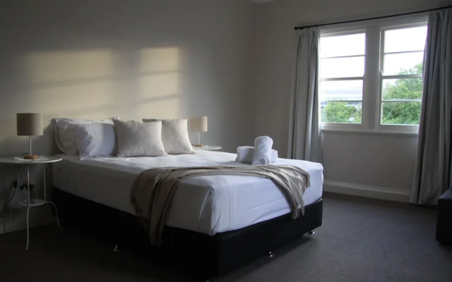 Victoria Street Apartments