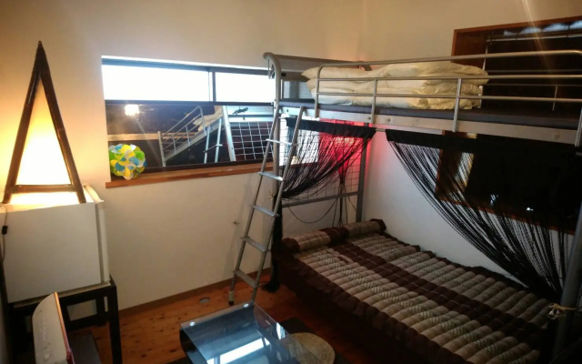 Marine & Guest House Chura