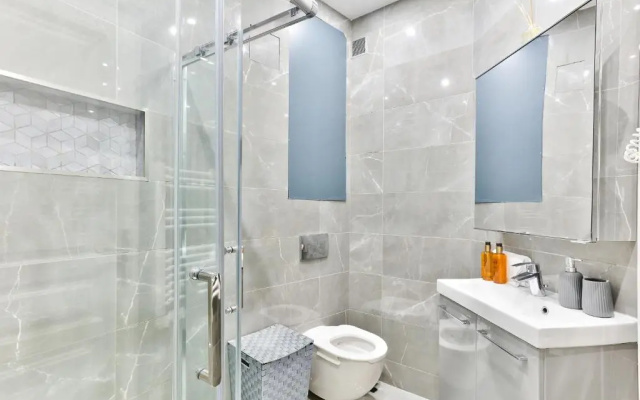 57 - Luxury Parisian Home Sebastopol 1