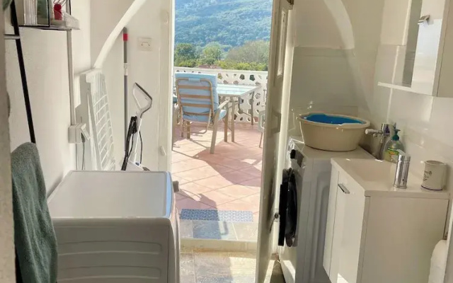 Holiday House Baska Hill