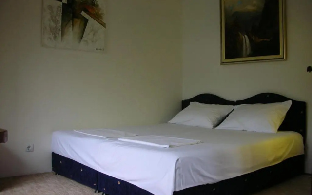 Lero Apartments