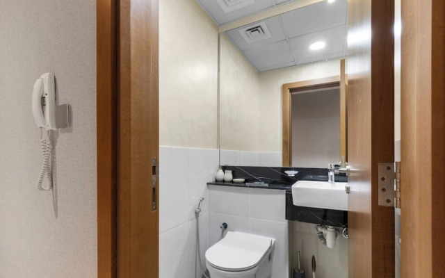 2BR Premium Canal & Burj Khalifa View