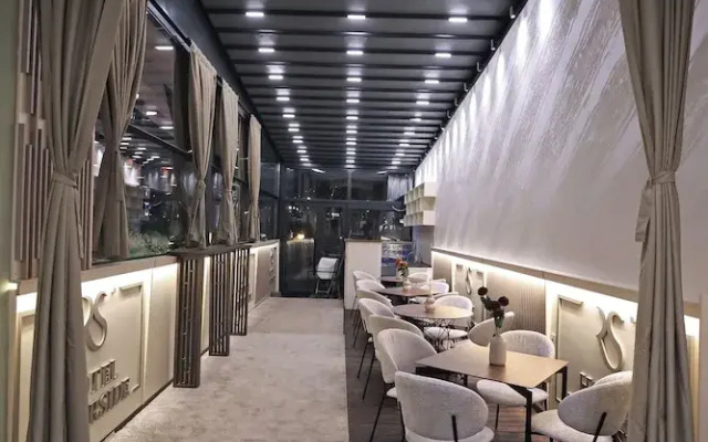 Hotel Riverside