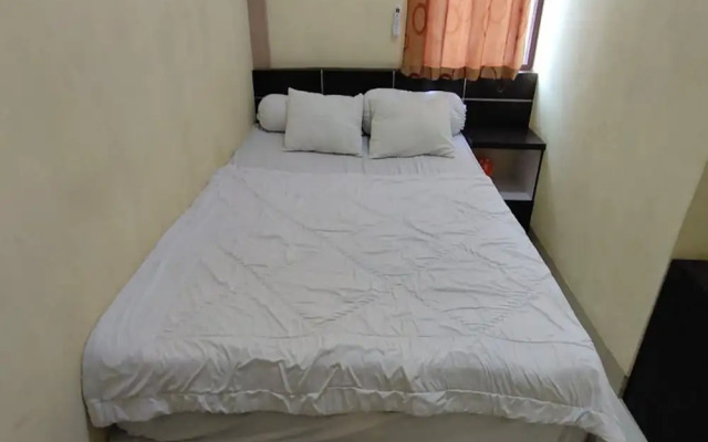 OYO 93479 Hotel Jaguar Sentani