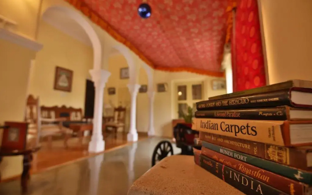 Roop Niwas Kothi, Near Mandawa