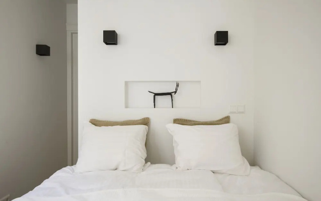 Modern & Luxurious 2 Bedroom Apartment