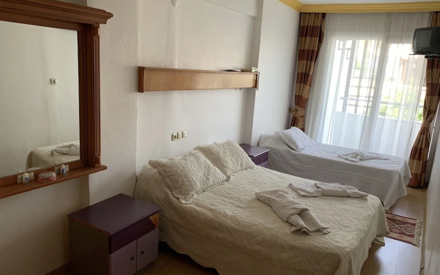 Yuksel Hotel