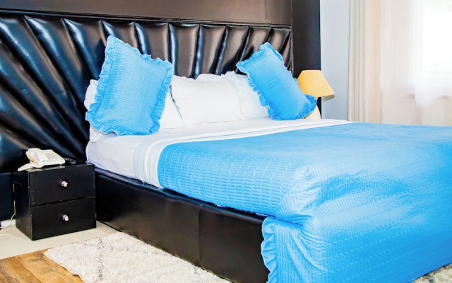 Net Luna Villa Hotel and Tours
