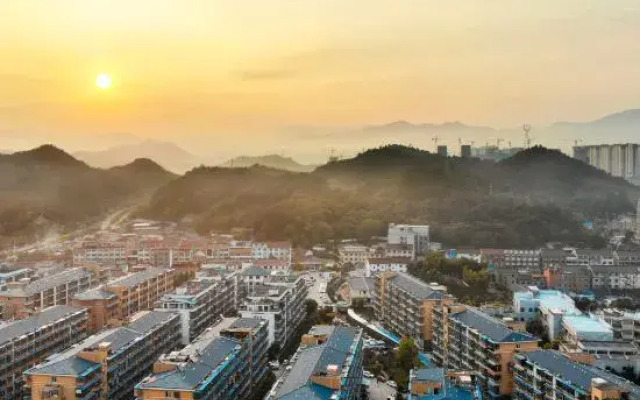 Homeinn Rebel Cloud（Lishui Jingji Kaifaqu Motor City）