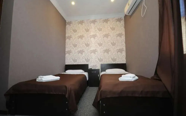 7 Rooms