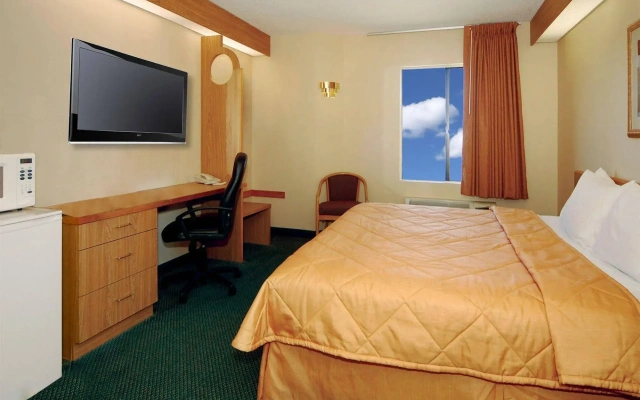 Hathaway Inn (Formally Known As Sleep Inn)