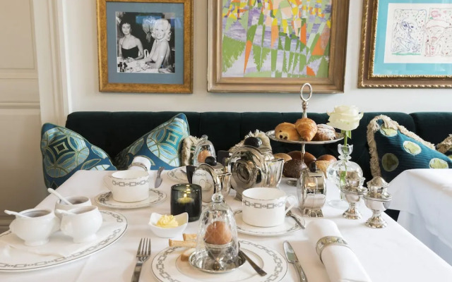Van Cleef Guesthouse
