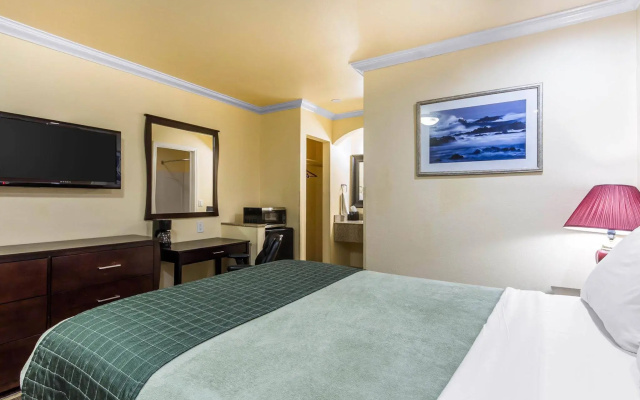 Rodeway Inn & Suites Oakland