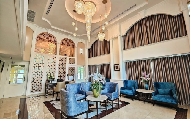siri grand bangkok hotel
