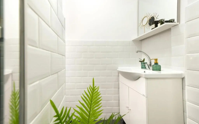 GOLDEN TOUCHES - Elegant - Armeneasca Central Apt