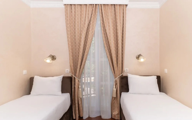 Ornament Hotel