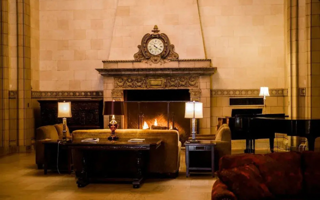 Hotel 340