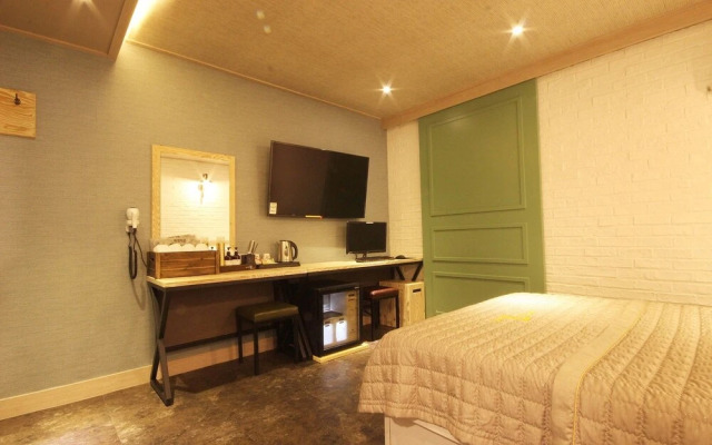 Gumi Indong Hotel 7Days