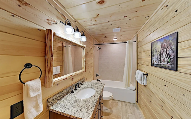 222flwkd 2 Bedroom Cabin