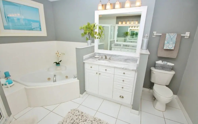 Oceanwalk 5-503 Apartment 2