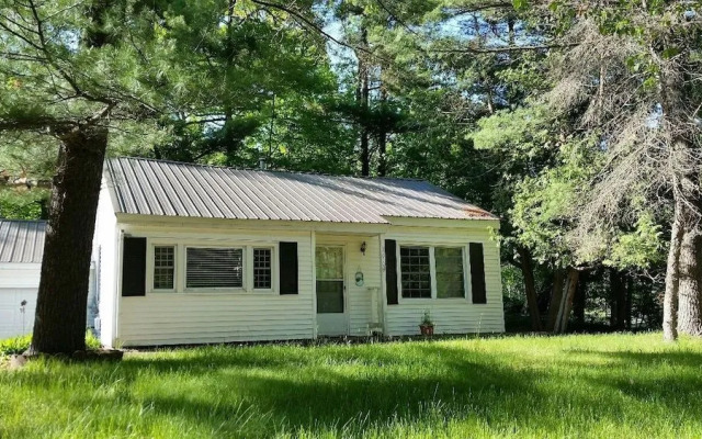 The Pentwater House