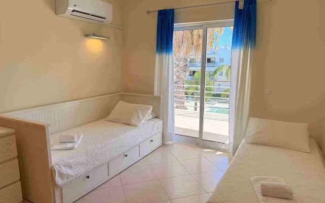 Portugal Rentals Vila da Praia Apartments