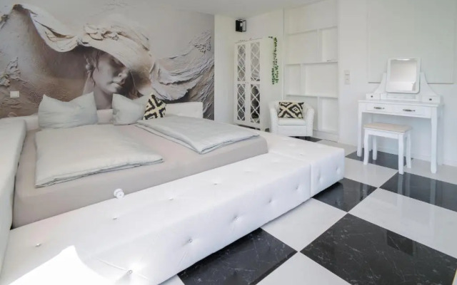Designlofts Familie & Freunde - Sennhütte 19