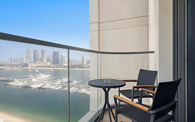 Silkhaus Waterfront 1BR in Marina Vista Tower
