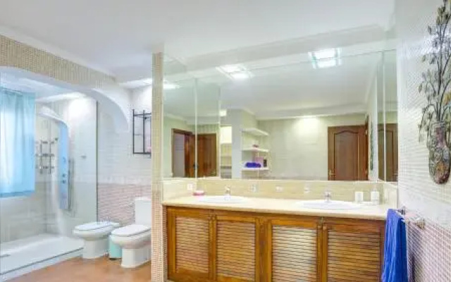 Daniel's Luxury House - Ocean View and Heated Pool