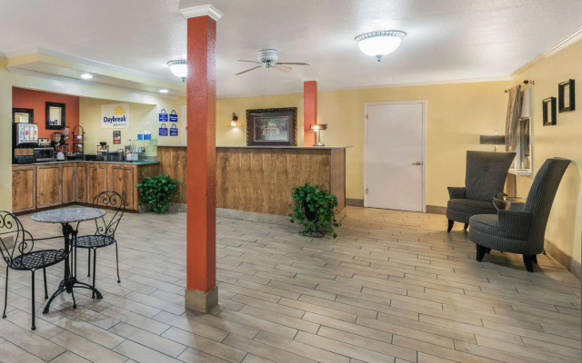 Days Inn by Wyndham Natchitoches