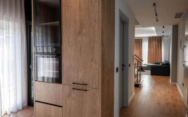 Duplex Penthouse with Jacuzzi