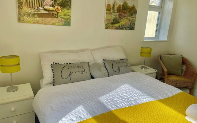 Golden Triangle Townhouse