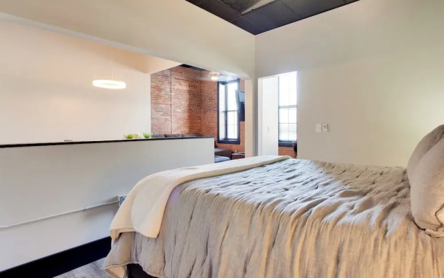 Custom-designed Studio Across From Washington Park
