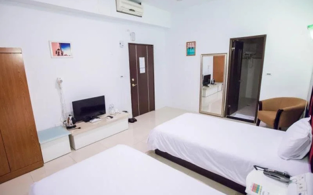 Rainbowtown Hotel